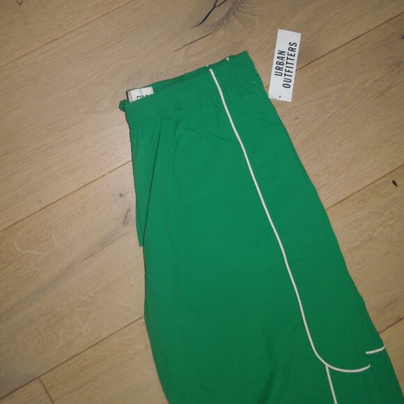 Green Skater Pants NWT Urban Outfitters - Picture 2 of 6